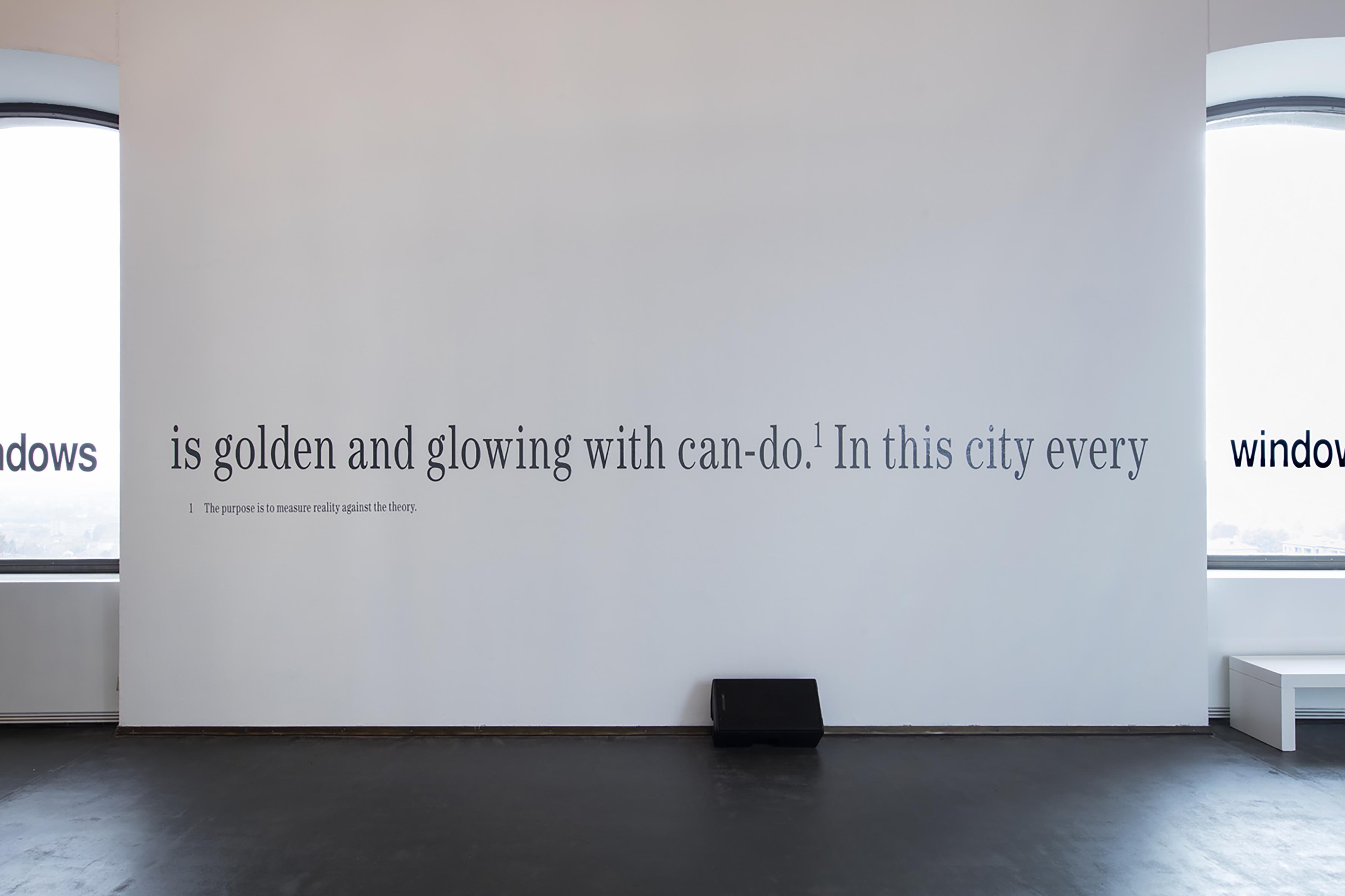 u0022Hito Steyerl. The City of Broken Windowsu0022, veduta espositiva